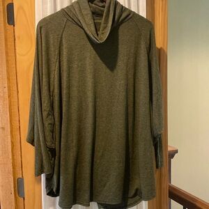 Cut Loose Green Dolman Sleeve Tunic One Size